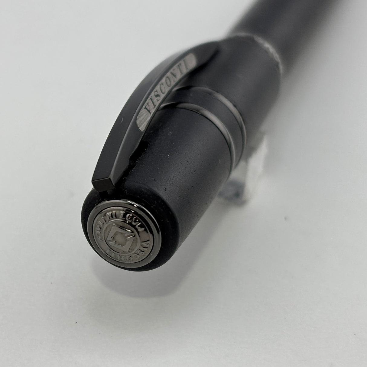 Visconti Homo Sapiens Dark Age Mid-Size Fountain Pen - Flexible Fine 23K Palladium Nib
