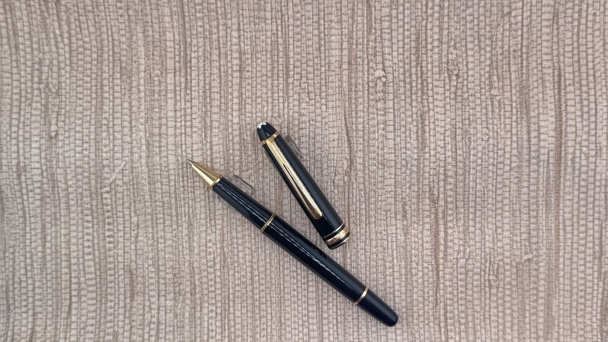 Montblanc Meisterstuck Black Gold trim - Roller Ball