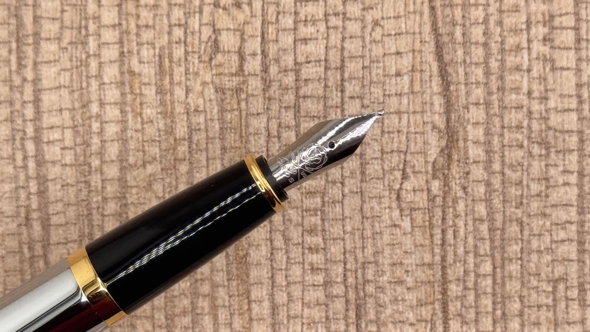 Cross Bailey Medalist in a polished Chrome with Gold-Plated Trim - Fountain Pen