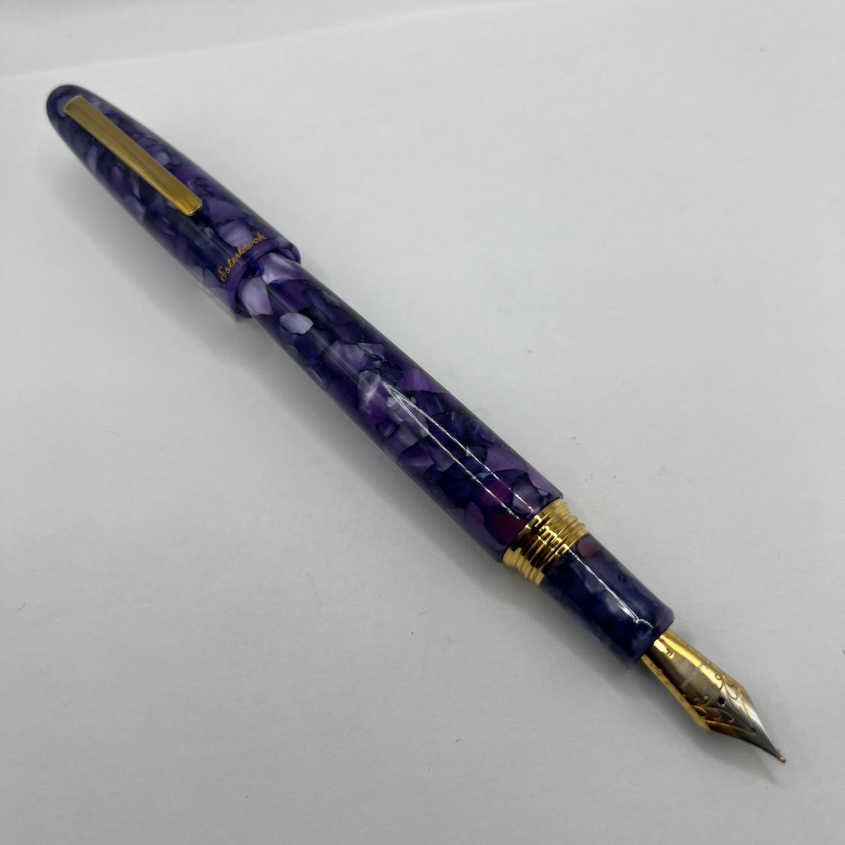 Esterbrook Estie Lilac Marble Oversized Fountain Pen -  Medium Gold-Plated Nib