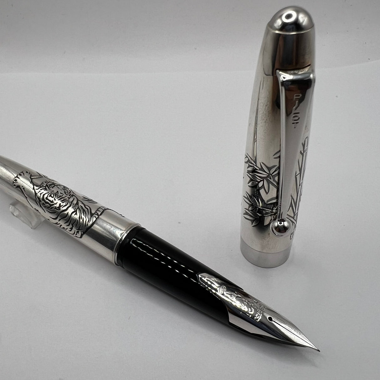 Pilot Sterling Silver Tiger Fountain Pen - Fine 18kt Gold Nib