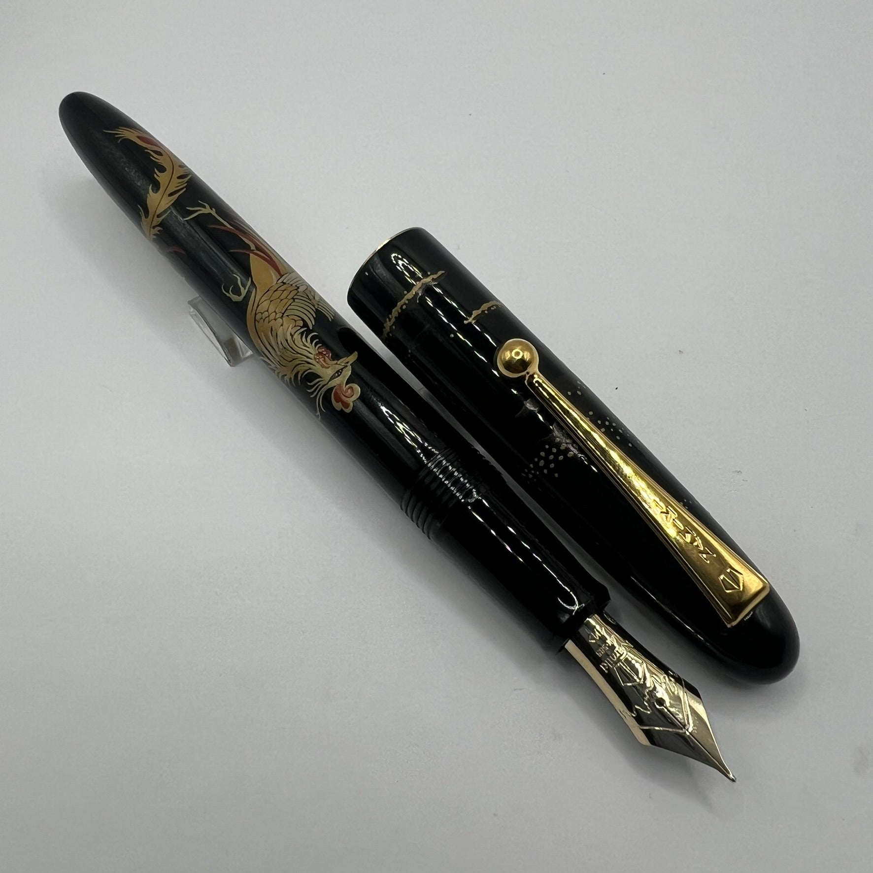 Namiki Nippon Art Chinese Phoenix Fountain Pen - Medium 14kt Gold