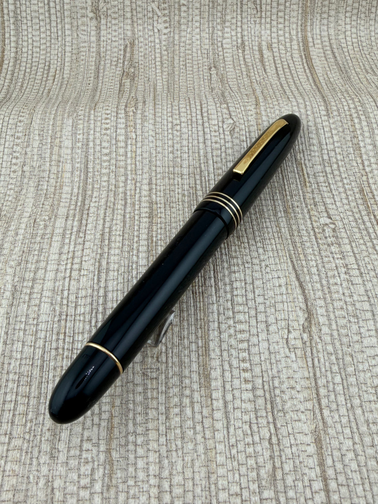 OMAS Black Ogiva Moma - Museum of Modern Art Of New York - Rollerball Pen