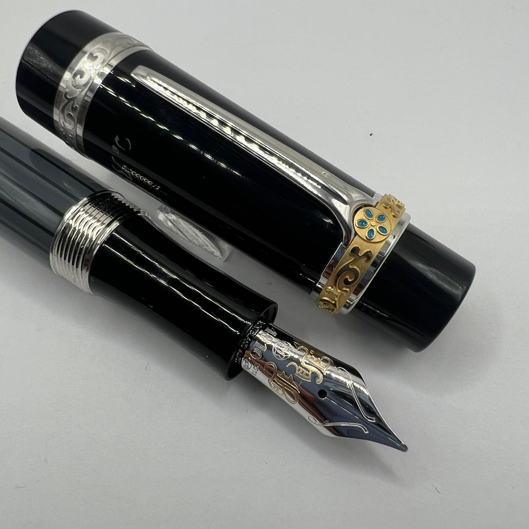 Montblanc Honore de Balzac Writer Series Limited Edition Fountain