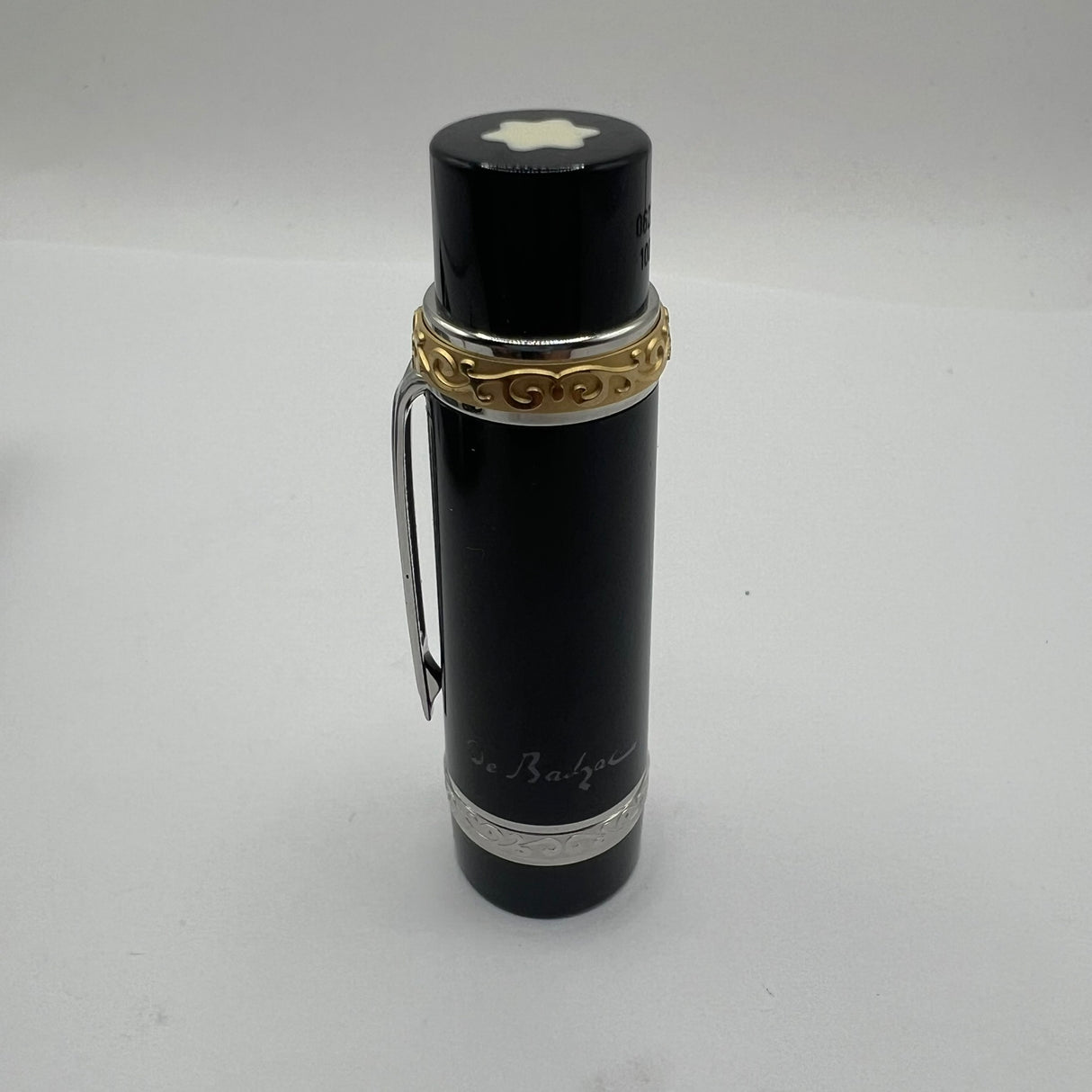 Montblanc Honore de Balzac Writer Series Limited Edition Fountain Pen  - Medium 18kt Gold Nib