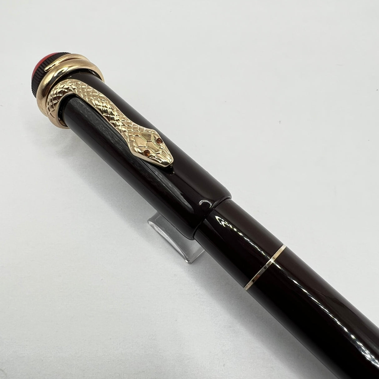 Montblanc Heritage Rouge Et Noir Tropic Brown Fountain Pen  - Fine 14kt Gold Nib