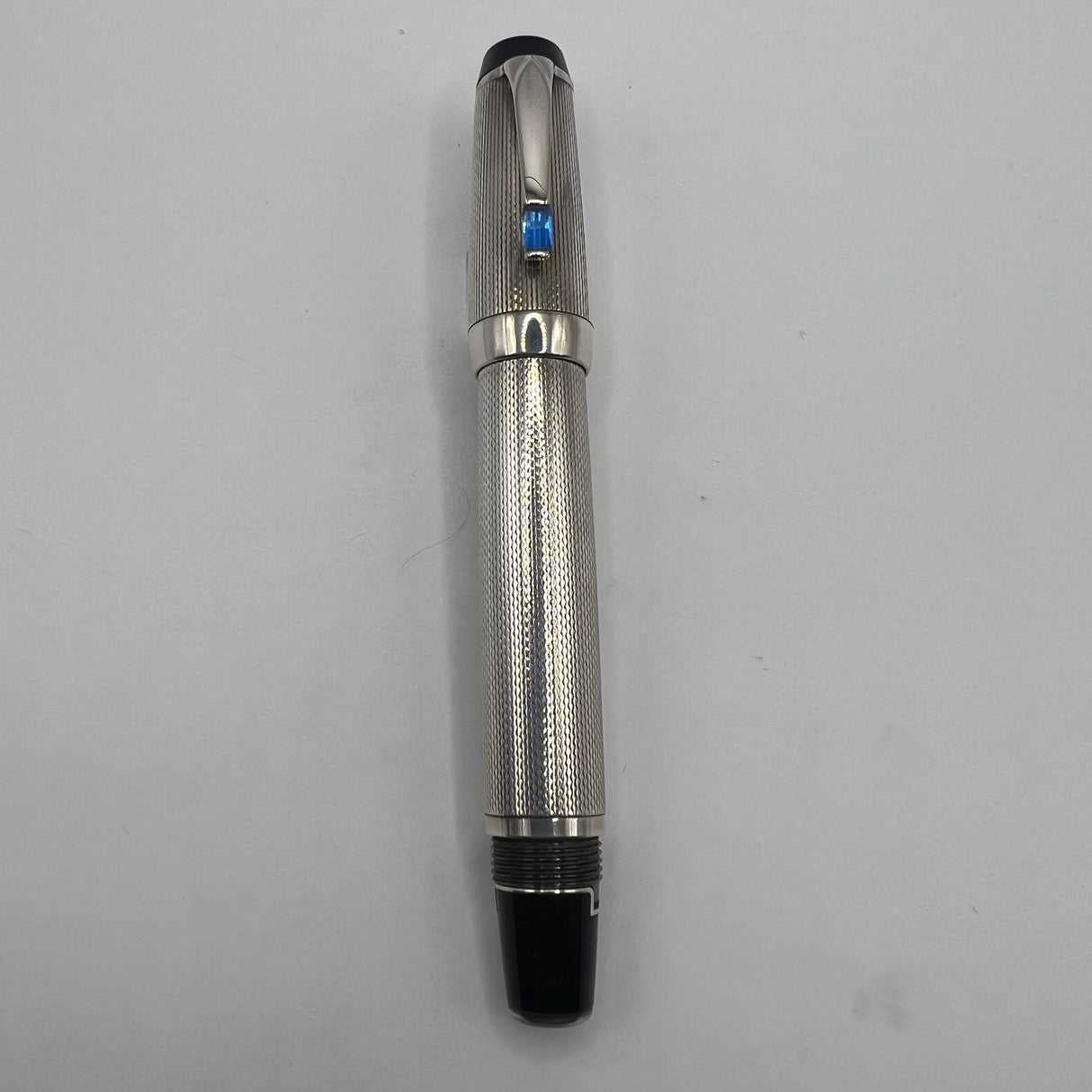 Montblanc Boheme Sterling Silver Barleycorn Retractable Nib Fountain Pen  - Medium 18kt Gold Nib