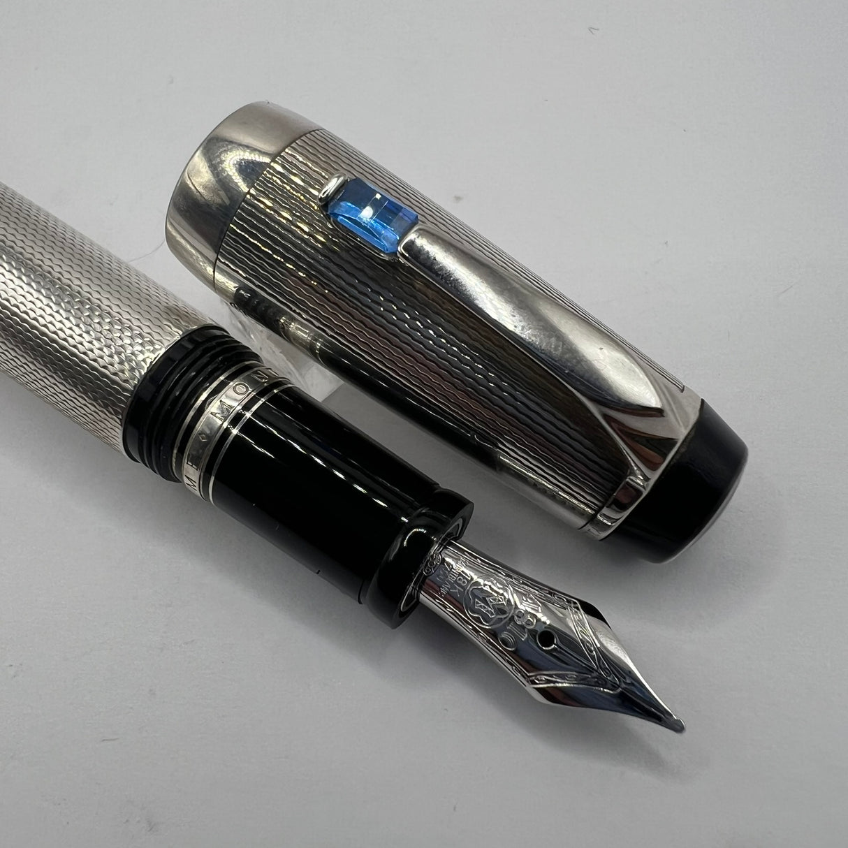Montblanc Boheme Sterling Silver Barleycorn Retractable Nib Fountain Pen  - Medium 18kt Gold Nib