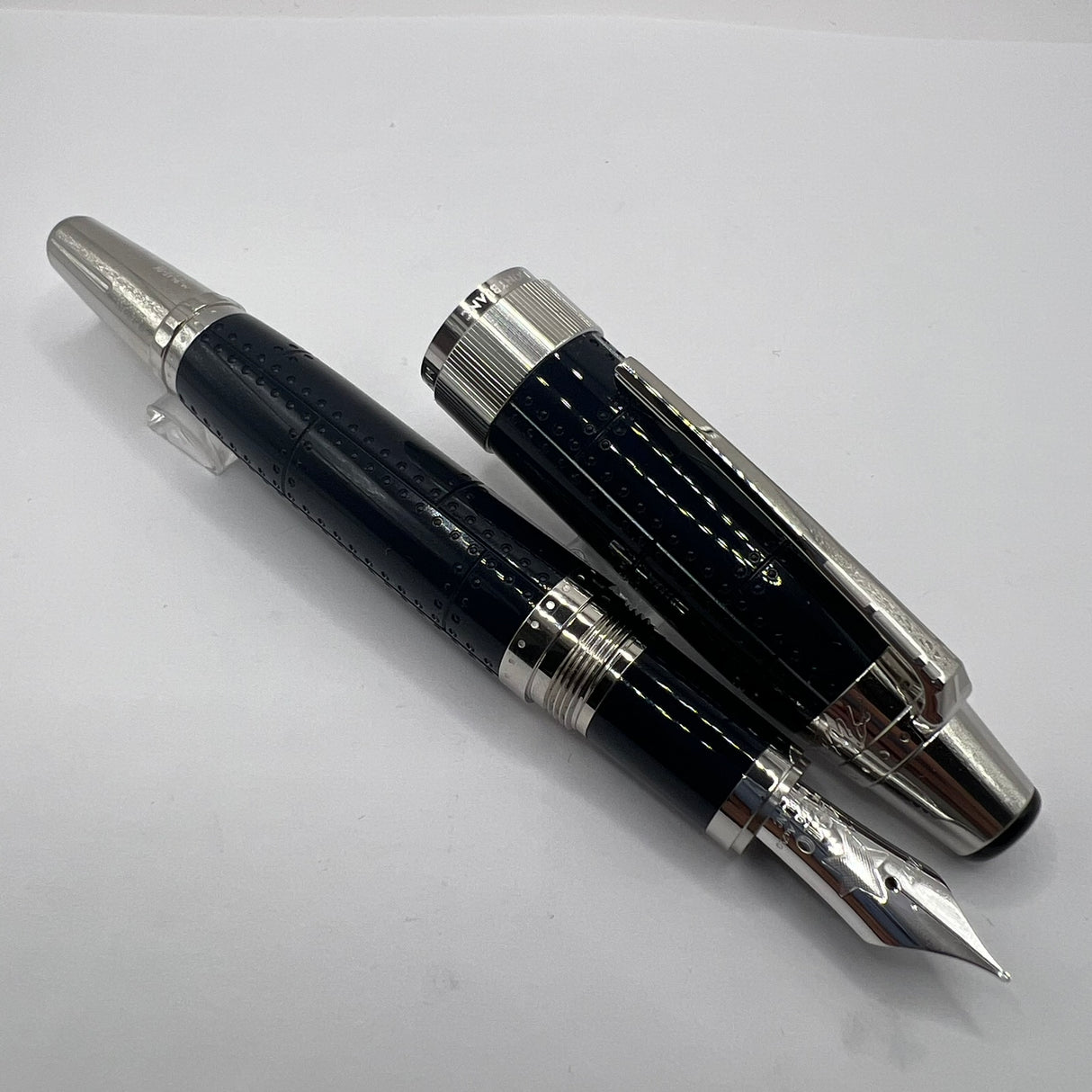 Montblanc Antoine de Saint Exupery Writer Series Limited Edition Fountain Pen  - Fine 18kt Gold Nib