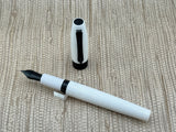 Jimmy's Pick - Montegrappa Fortuna White - Fountain Pen