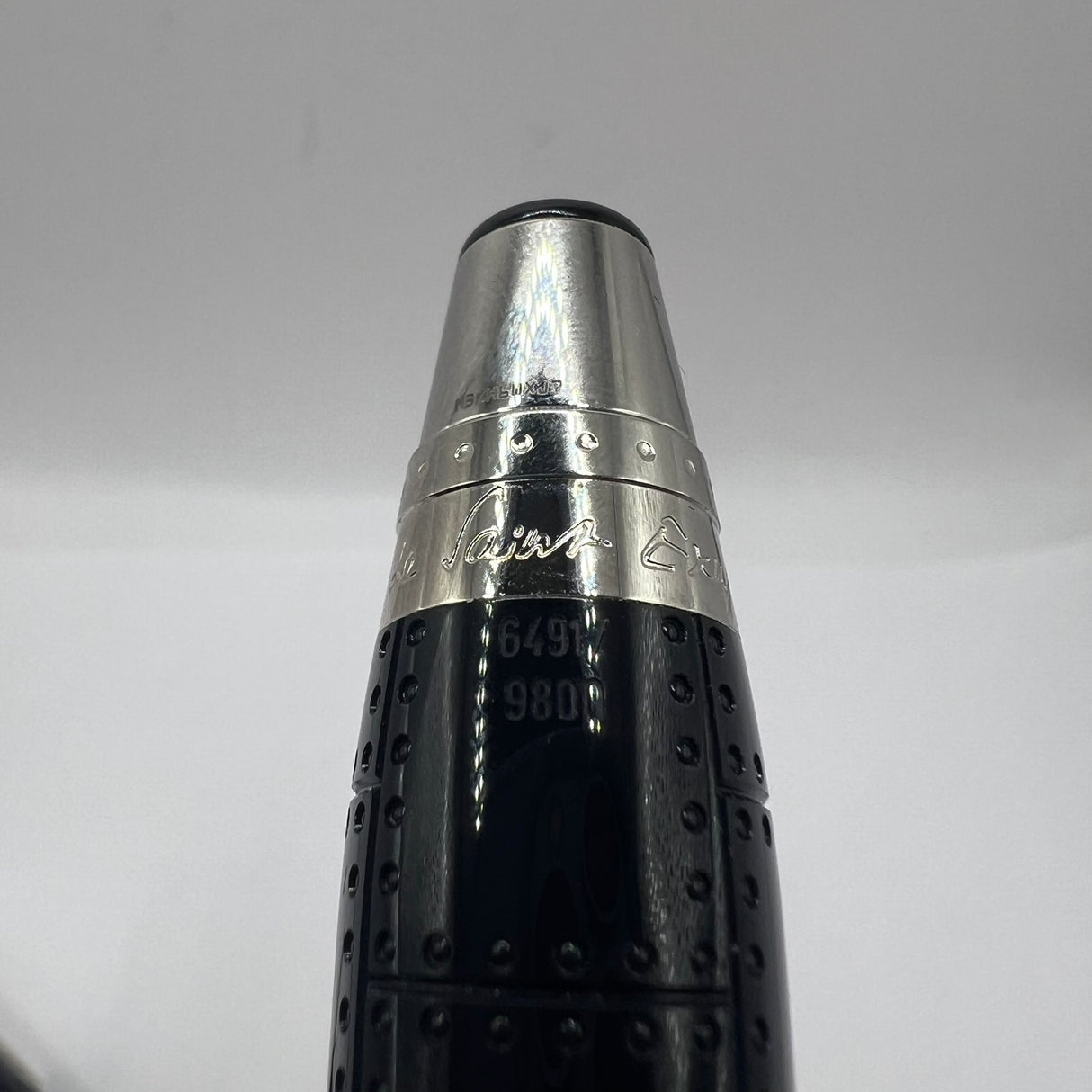 Montblanc Antoine de Saint Exupery Writer Series Limited Edition Fountain Pen  - Fine 18kt Gold Nib