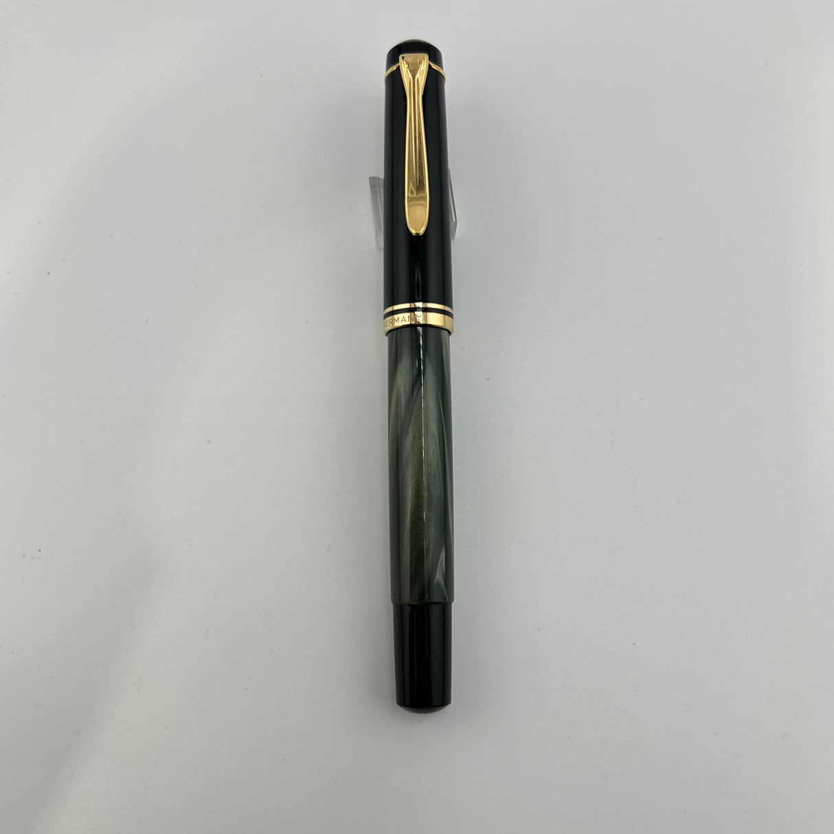 Pelikan R200 Green Marble " Old Style " - Roller Ball