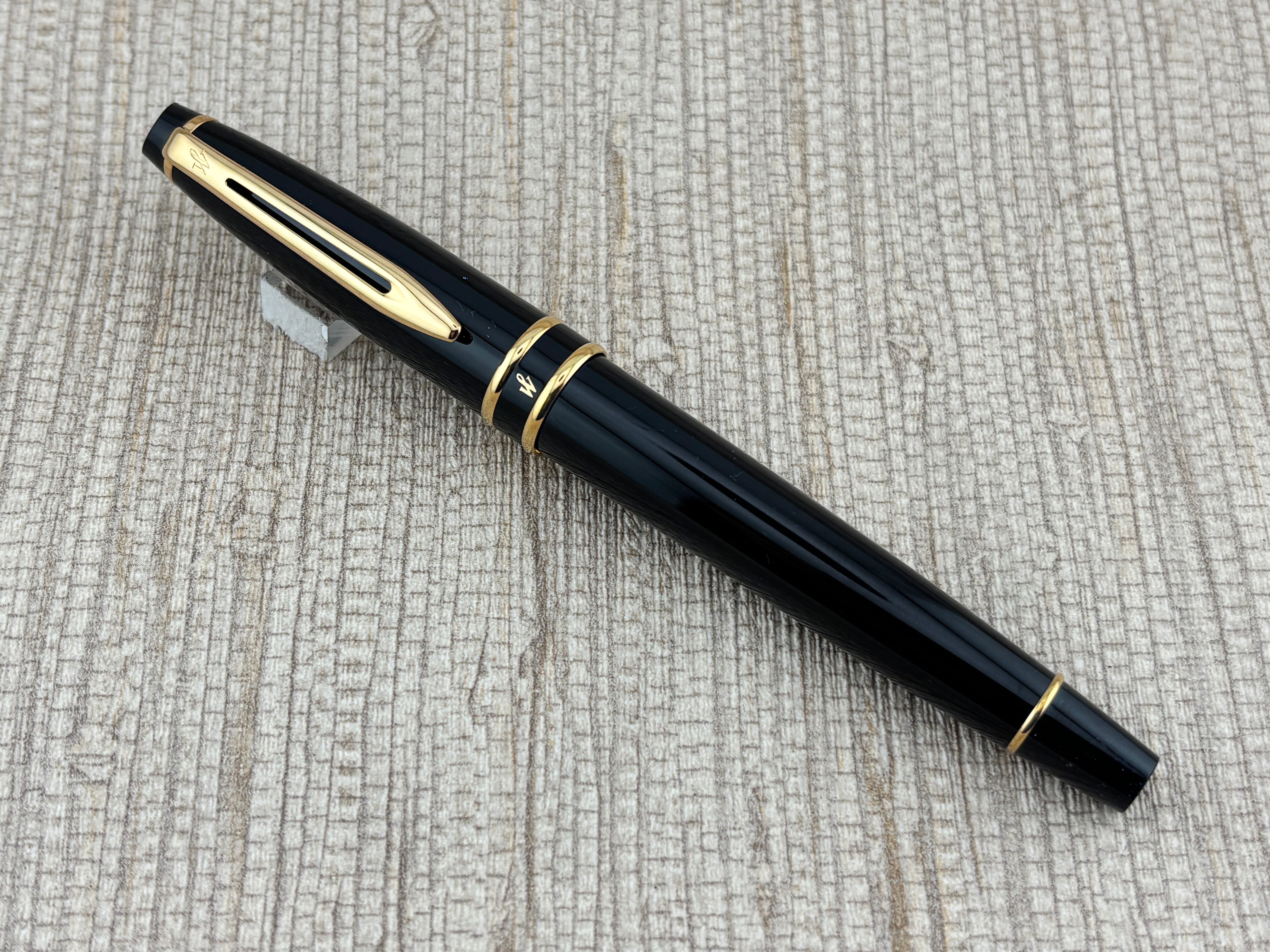 WATERMAN 万年筆 黒 金メッキ Waterman Expert Black Gold Trim - Rollerball Pen – Fountain Pen