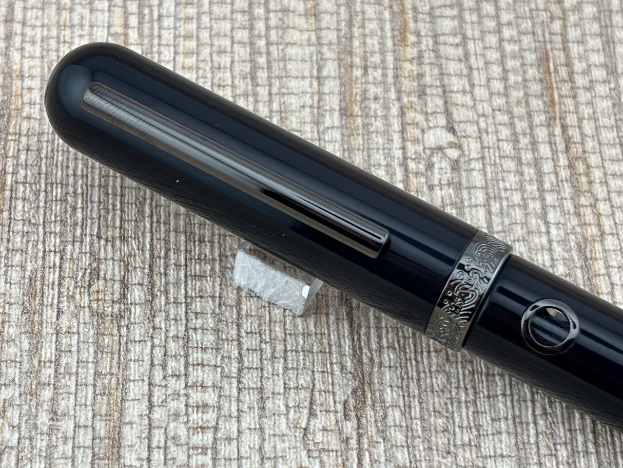 Nahvalur Nautilus Cephalopod Black Finish - Fountain Pen