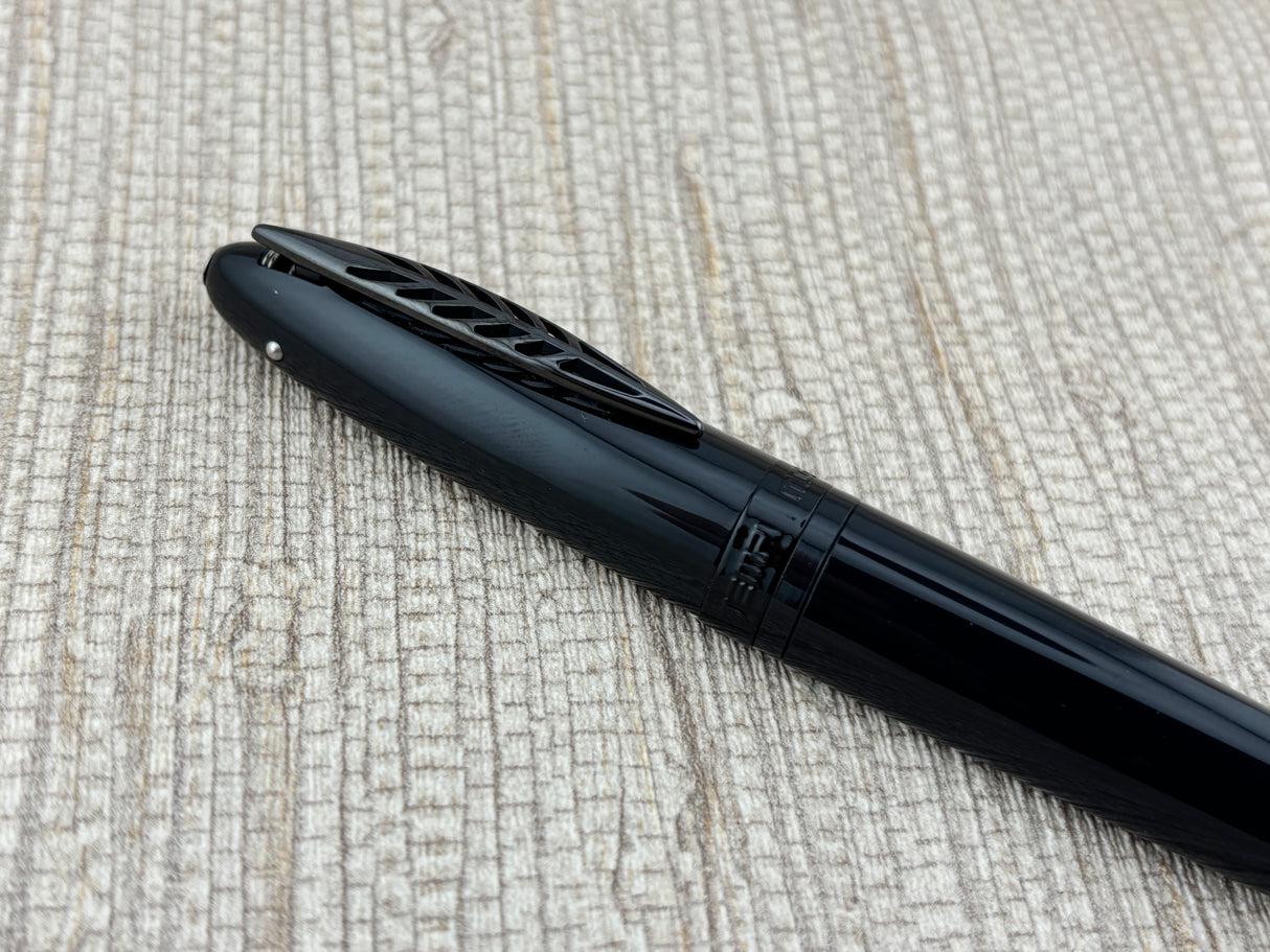 Pineider Tempi Moderni Black - Triangular Pen - Rollerball Pen