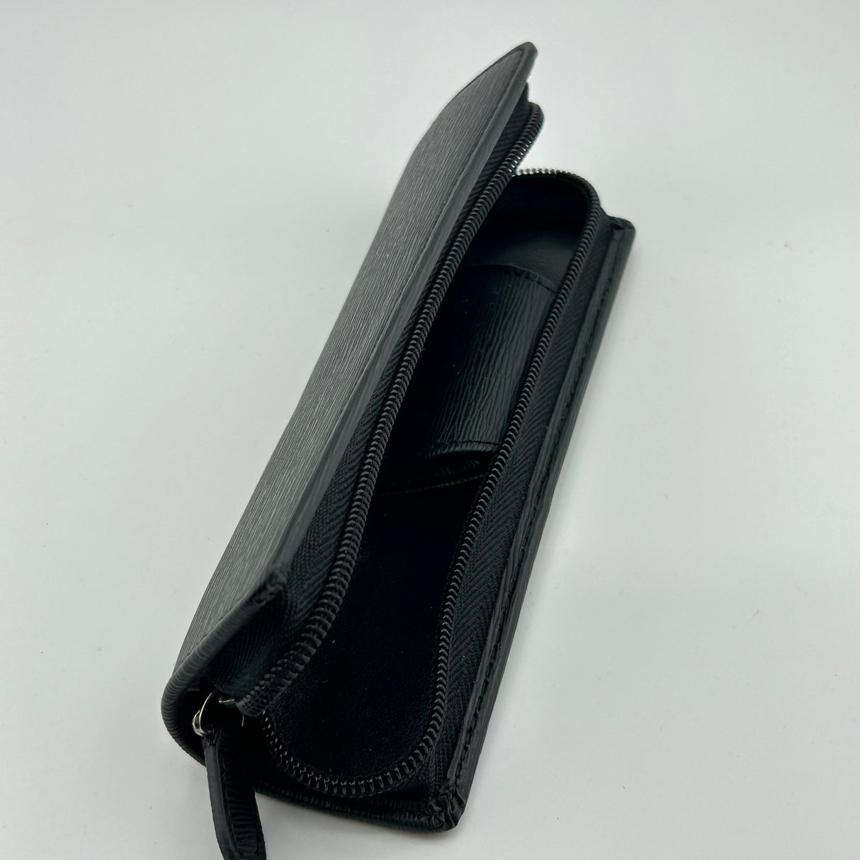 Taccia Black Leather pen pouch with zip Japanese quality