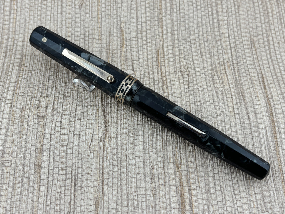 Wahl-Eversharp Doric Oversize Burma Pearl Grey Flexible nib -  Rare in this condition ! Fountain Pen ED