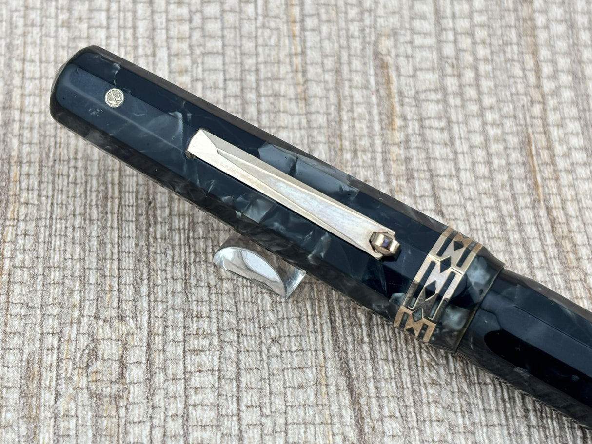Wahl-Eversharp Doric Oversize Burma Pearl Grey Flexible nib -  Rare in this condition ! Fountain Pen ED