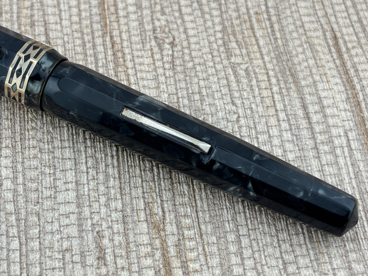 Wahl-Eversharp Doric Oversize Burma Pearl Grey Flexible nib -  Rare in this condition ! Fountain Pen ED