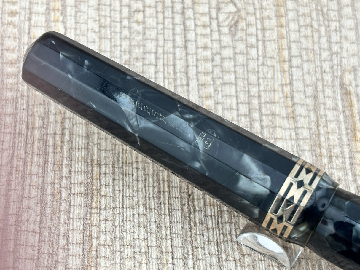 Wahl-Eversharp Doric Oversize Burma Pearl Grey Flexible nib -  Rare in this condition ! Fountain Pen ED