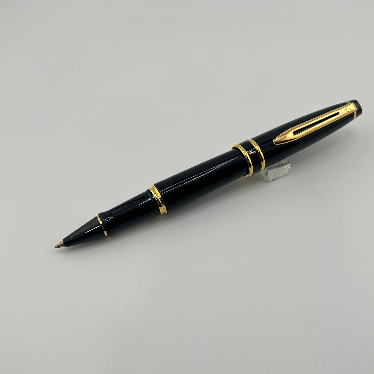 Waterman Expert Black gold trim - Roller Ball