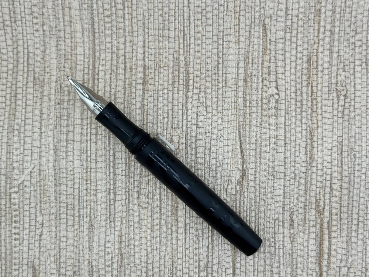 Schon DSGN Full-Sized Black Anodized Aluminum - Fountain Pen