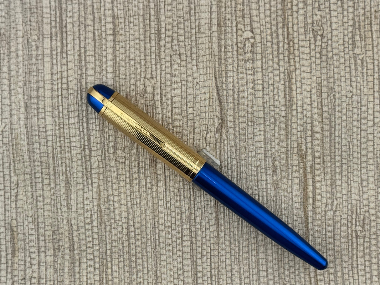 Wahl-Eversharp Skyline Blue with Gold Trim - Fountain Pen