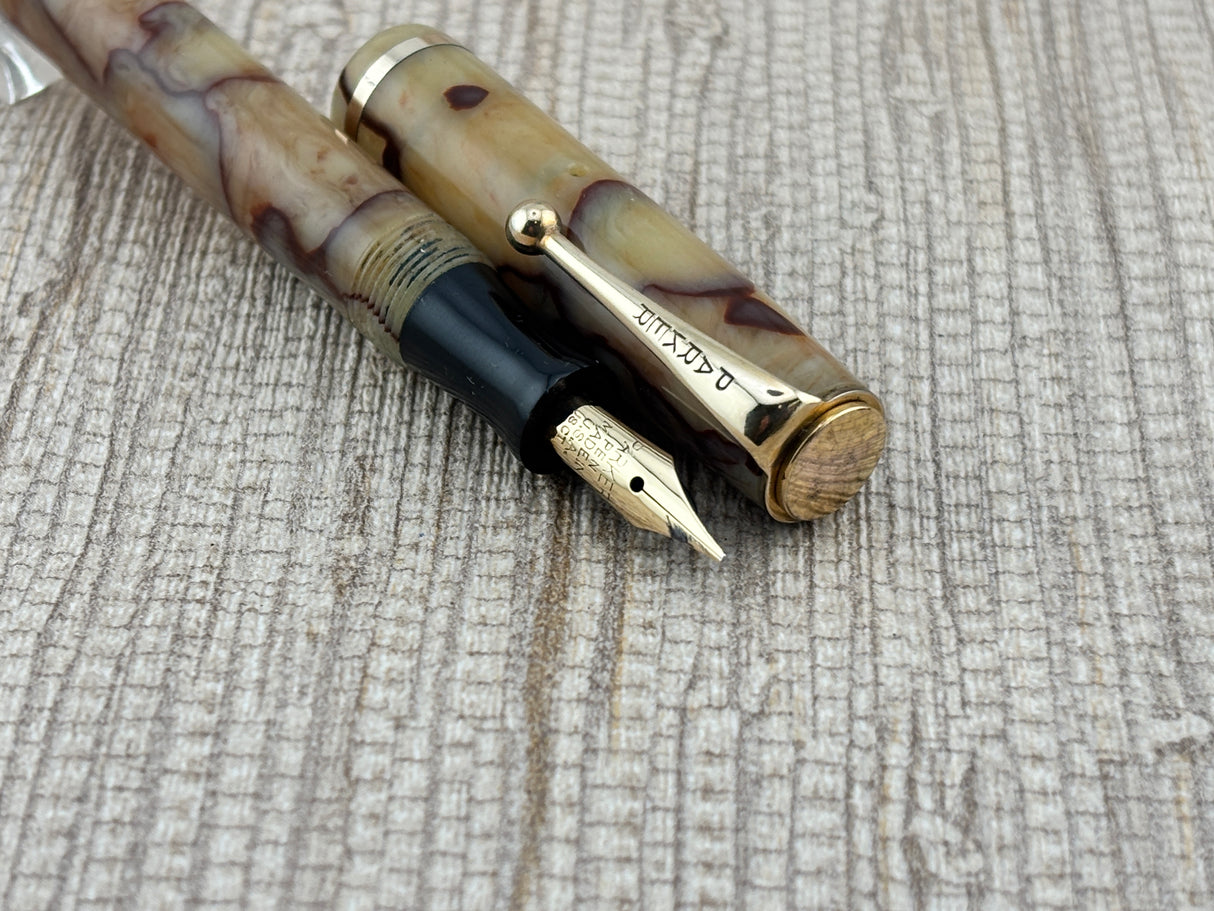Parker Duette Jr. Canada 1939 Ivory with red veins   - Fountain Pen