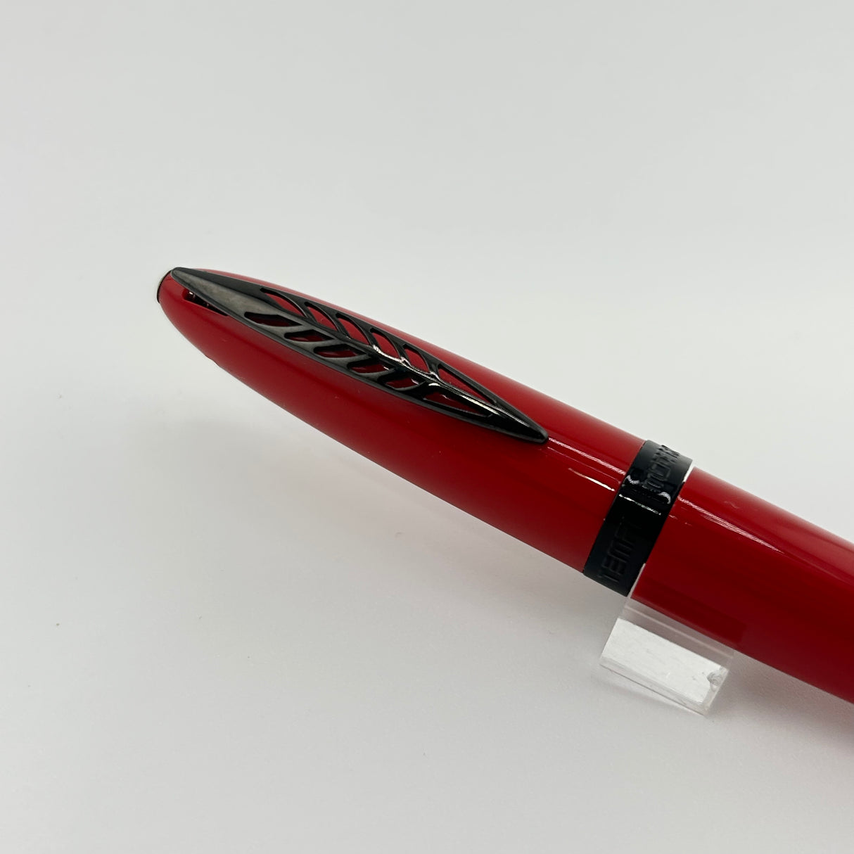 Pineider Modern Times Triangular Red black trim - Ballpoint Twist Pen