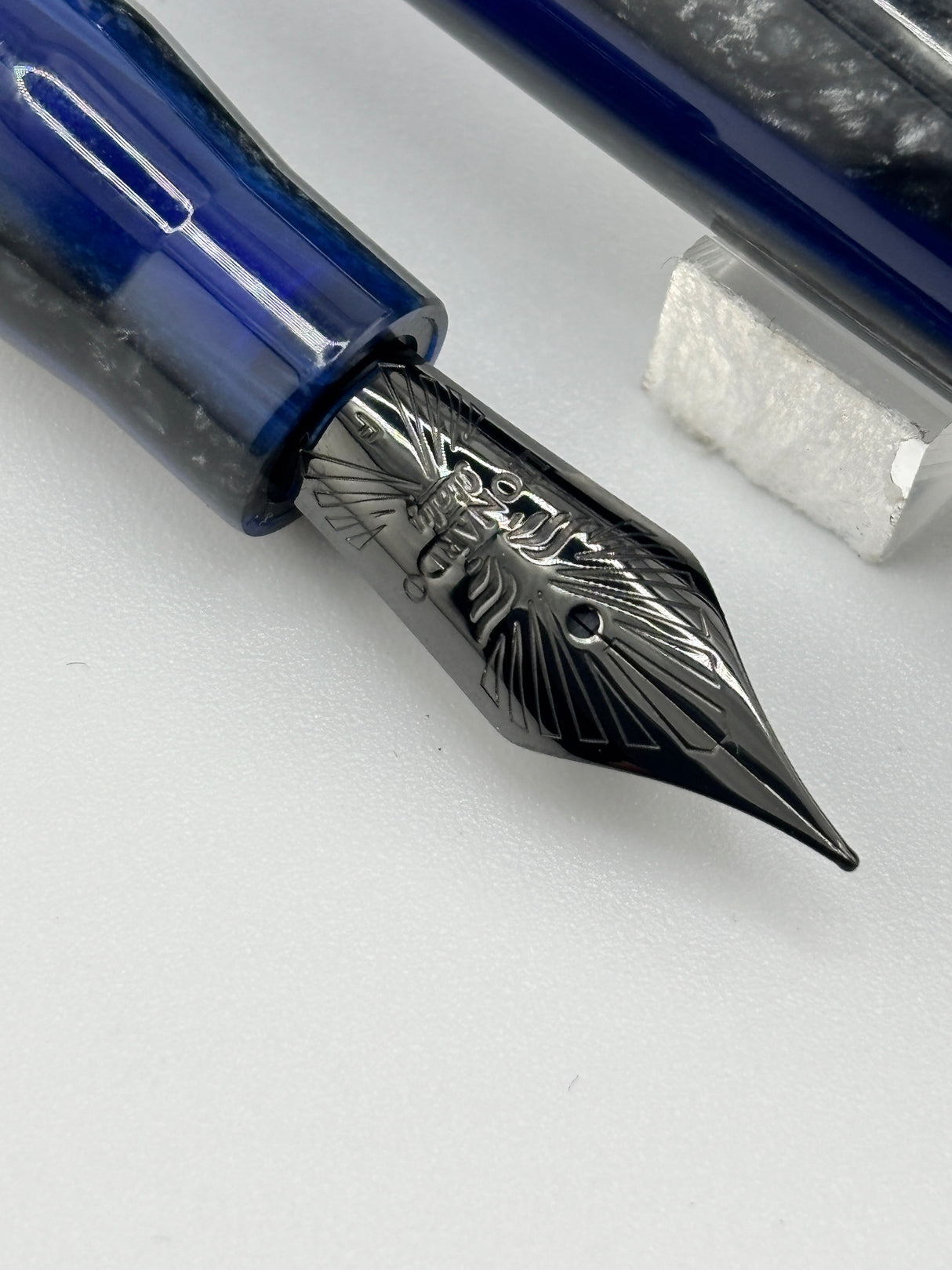Leonardo Momento Zero Blue Exclusive Goldspot - Fountain Pen