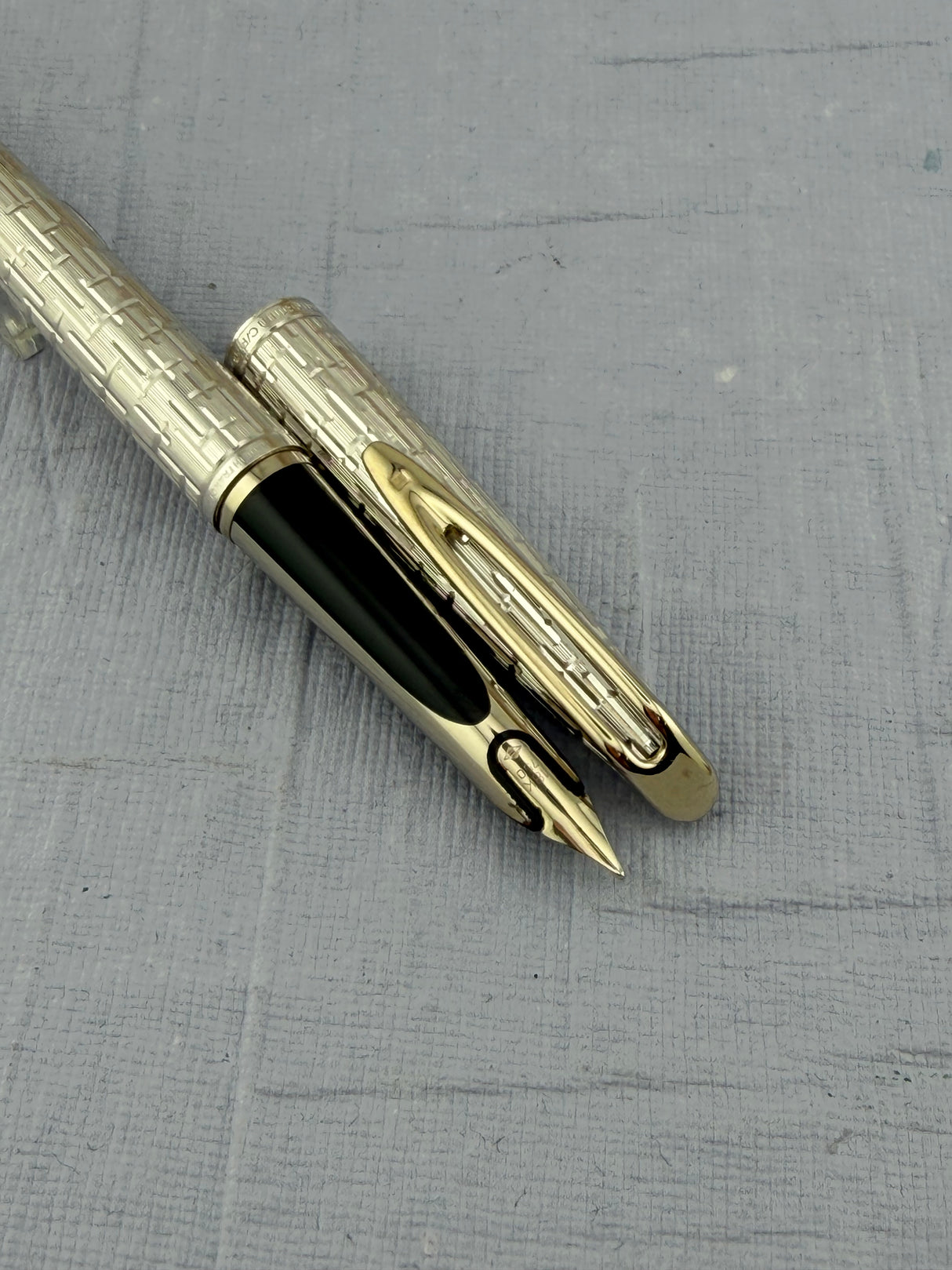 Waterman CF Crocodile Finish Full Sterling Silver 925 Made in France 18k Gold Nib - Fountain Pen