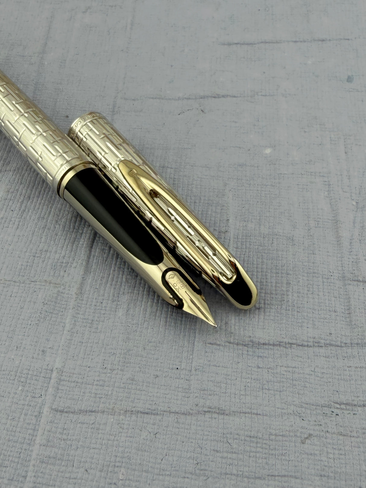 Waterman CF Crocodile Finish Full Sterling Silver 925 Made in France 18k Gold Nib - Fountain Pen