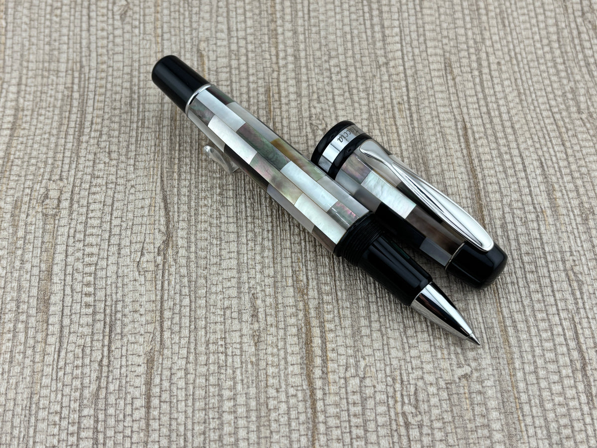 Taccia Harmony Mother of Pearl - Rollerball Pen