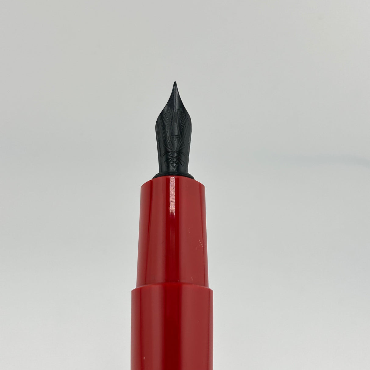 Jimmy's pick - Pineider Tempi Moderni Black on Black trim  - fountain pen