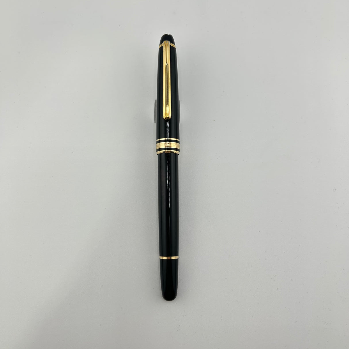 Jimmy's pick -Montblanc Meisterstuck 144 black gold trim - Fountain Pen