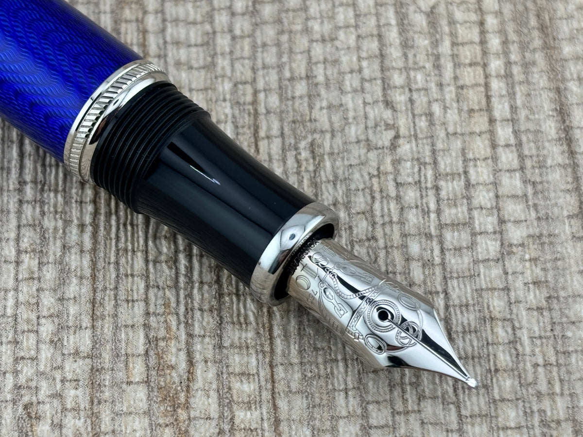 Montblanc Writers Limited Edition Jules Vernes  Fountain Pen - Fine 18kt Gold Nib