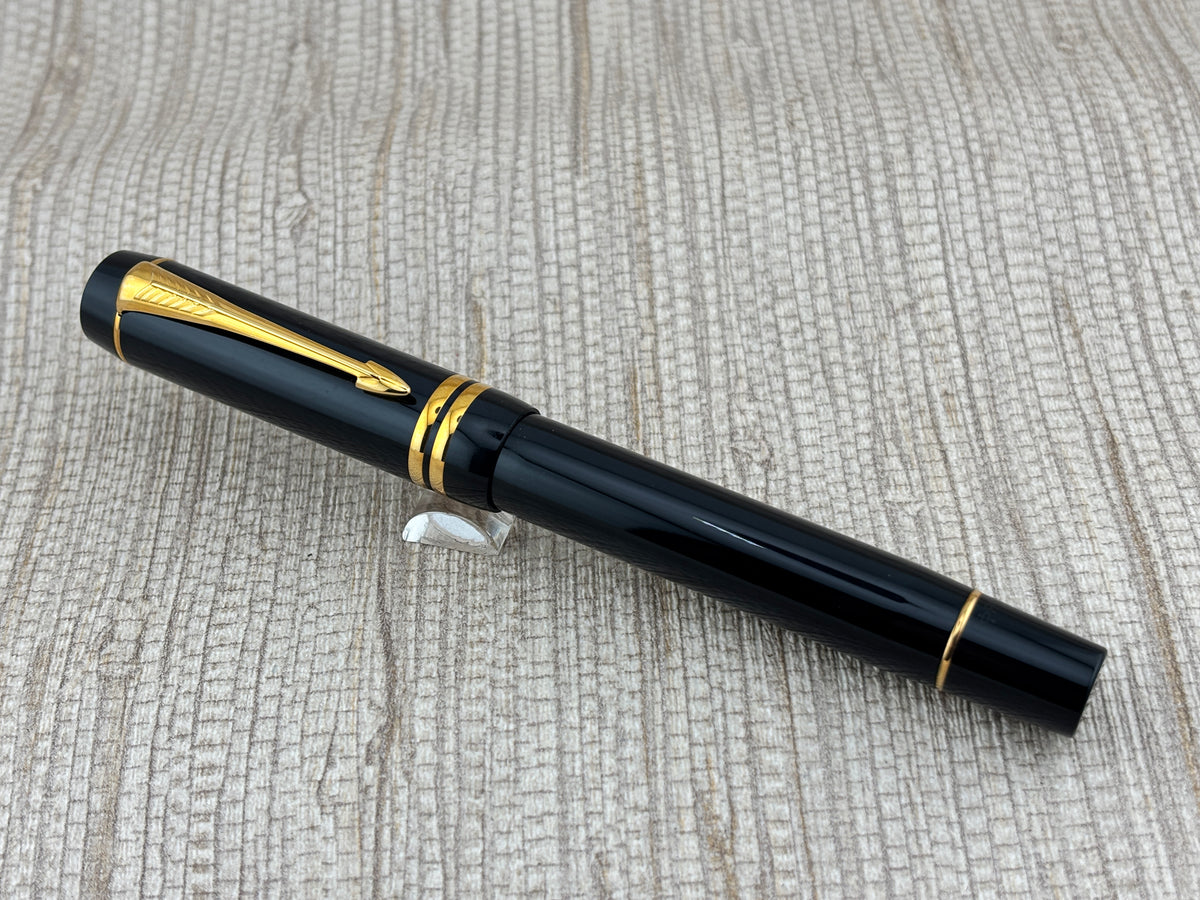 Parker Duofold Centennial (Largest Size) Black Gold-Plated Trim Fountain Pen -  Medium 18kt Gold Nib