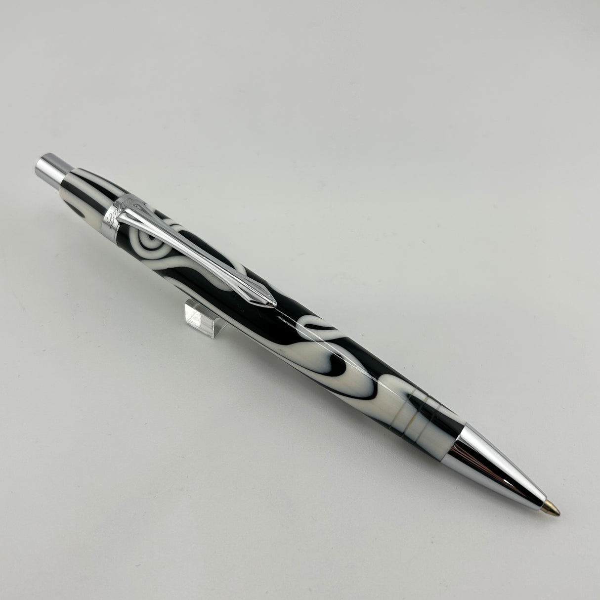 Laban "Mento" Black and White Marble  - Ballpoint