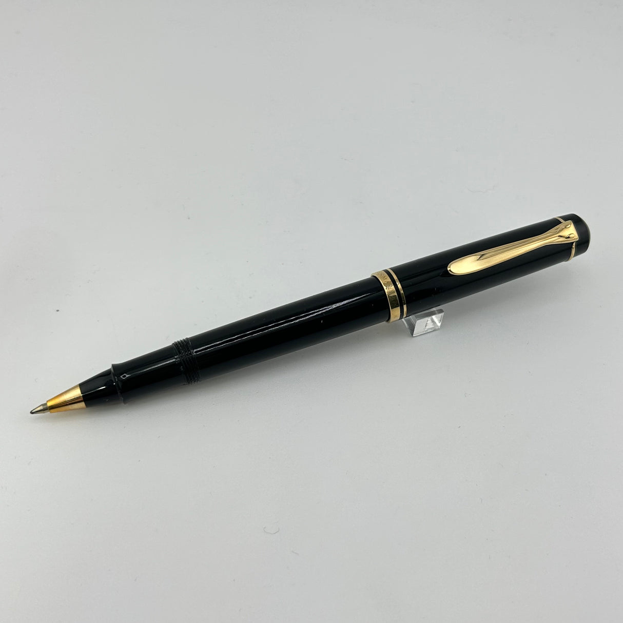 Pelikan M200 All Black Gold Trim - Rollerball