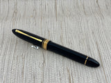 OMAS Magnum Oversized Black #360 Triangulated Fountain Pen - Medium 18kt Gold Nib - Circa 1999 - MINT!