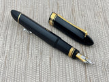 OMAS Magnum Oversized Black #360 Triangulated Fountain Pen - Medium 18kt Gold Nib - Circa 1999 - MINT!