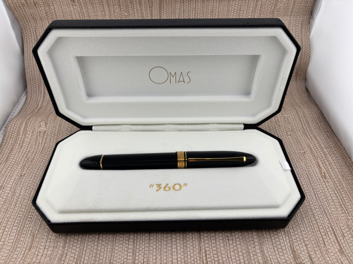 OMAS Magnum Oversized Black #360 Triangulated Fountain Pen - Medium 18kt Gold Nib - Circa 1999 - MINT!
