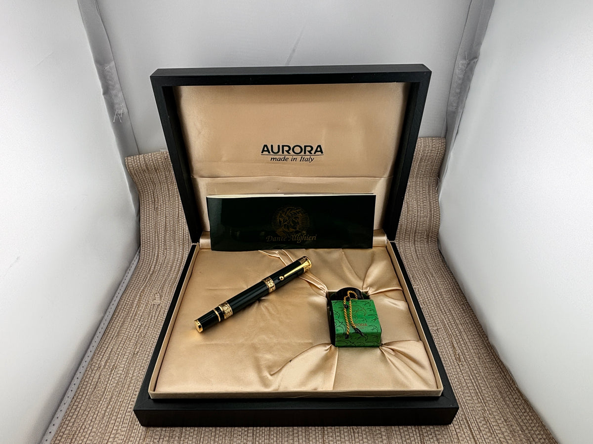 Aurora Dante Alighieri Green Lacquered Limited Edition Fountain Pen - Medium 18kt Gold Nib