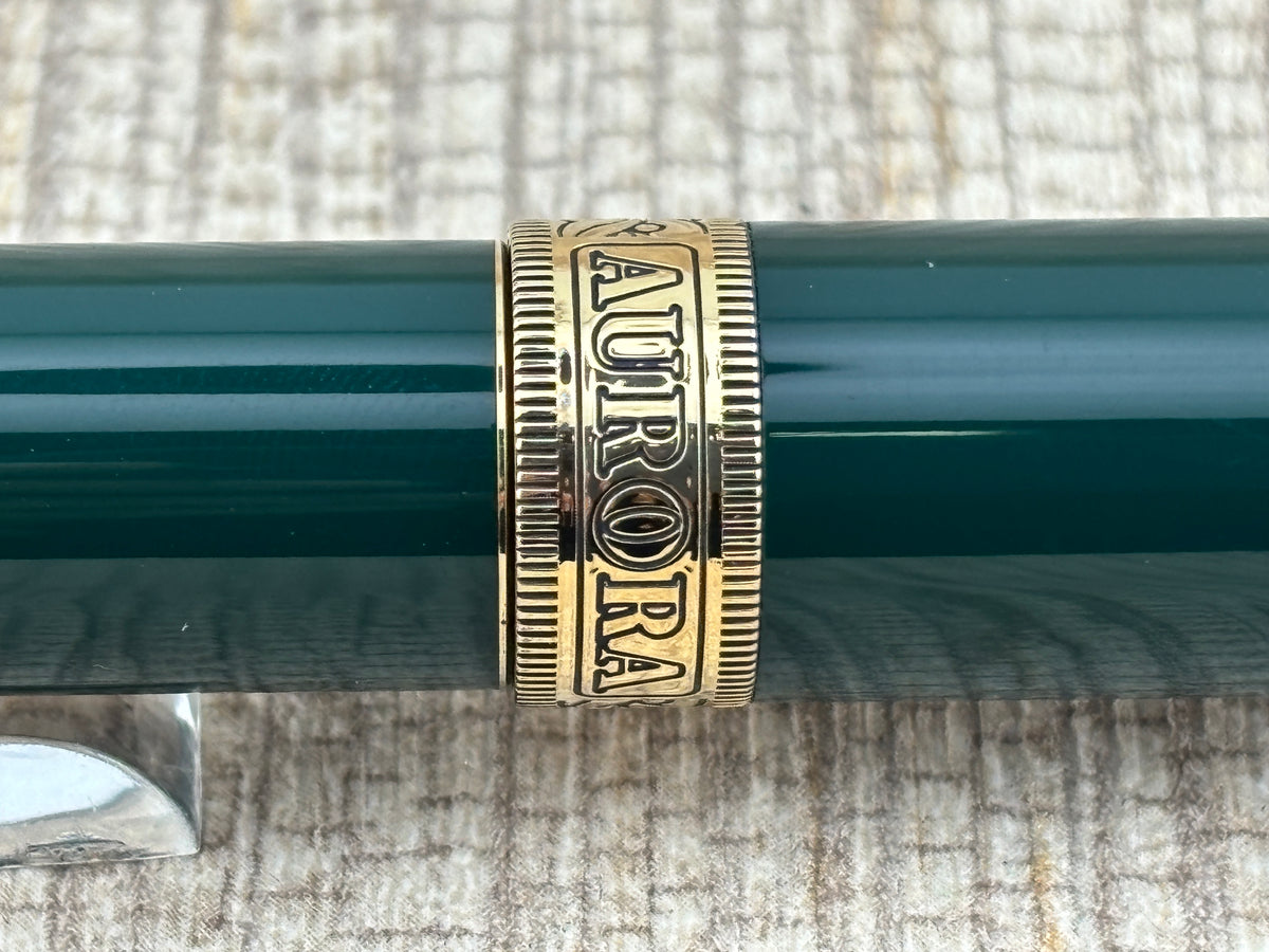 Aurora Dante Alighieri Green Lacquered Limited Edition Fountain Pen - Medium 18kt Gold Nib