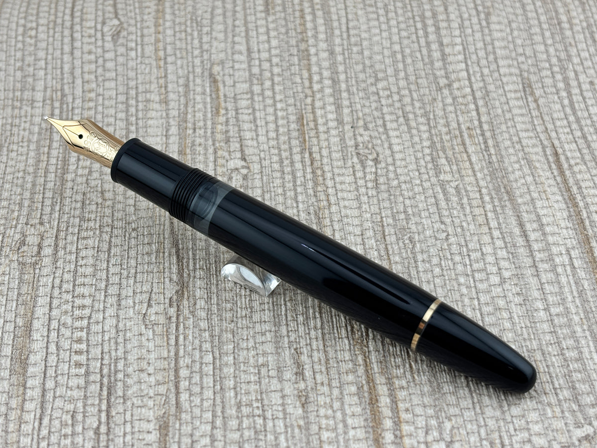 Montblanc Meisterstuck 146 Black 1980's Fountain Pen - Medium 14kt Gold Nib