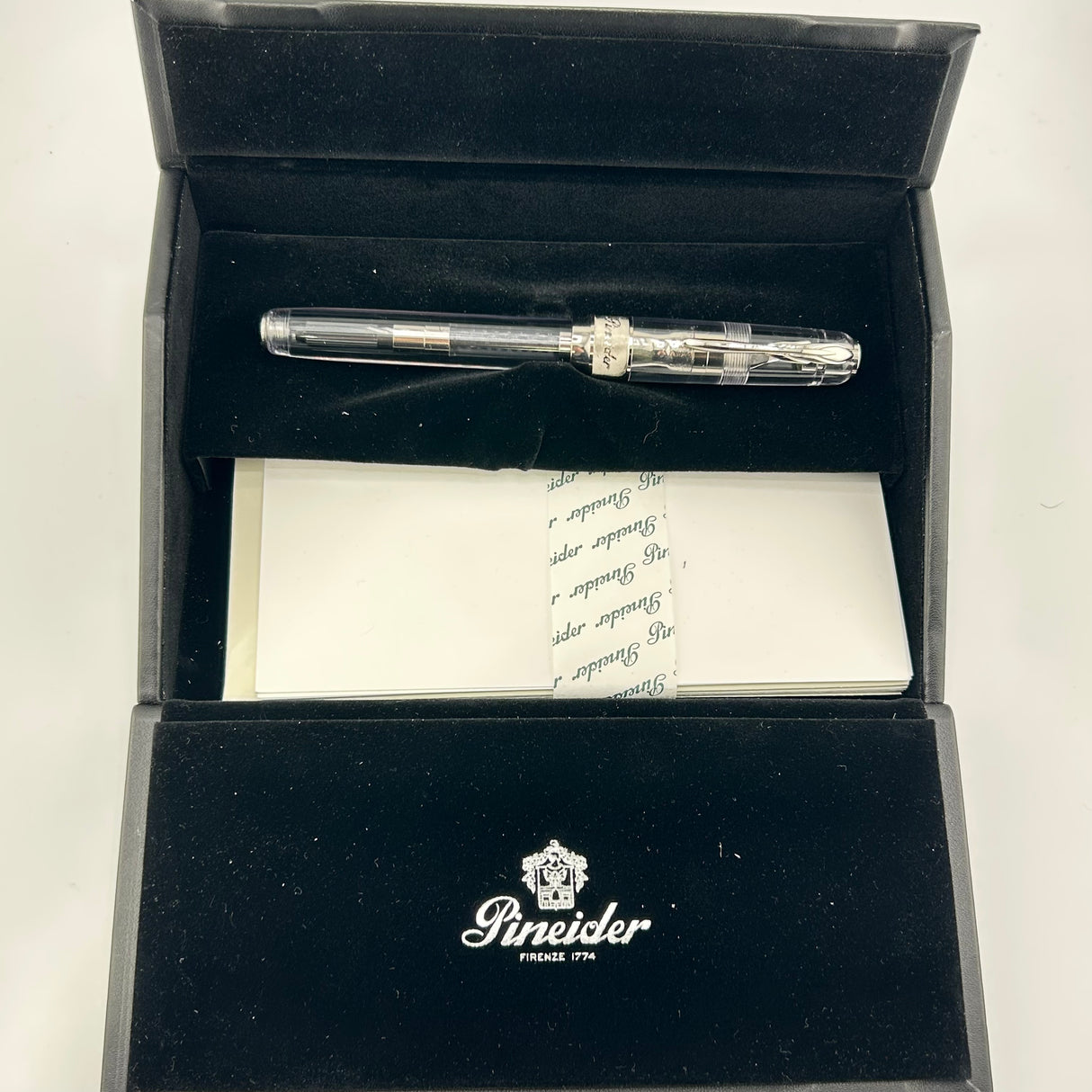Pineider La Grande Bellezza Classic Demo - Fountain Pen