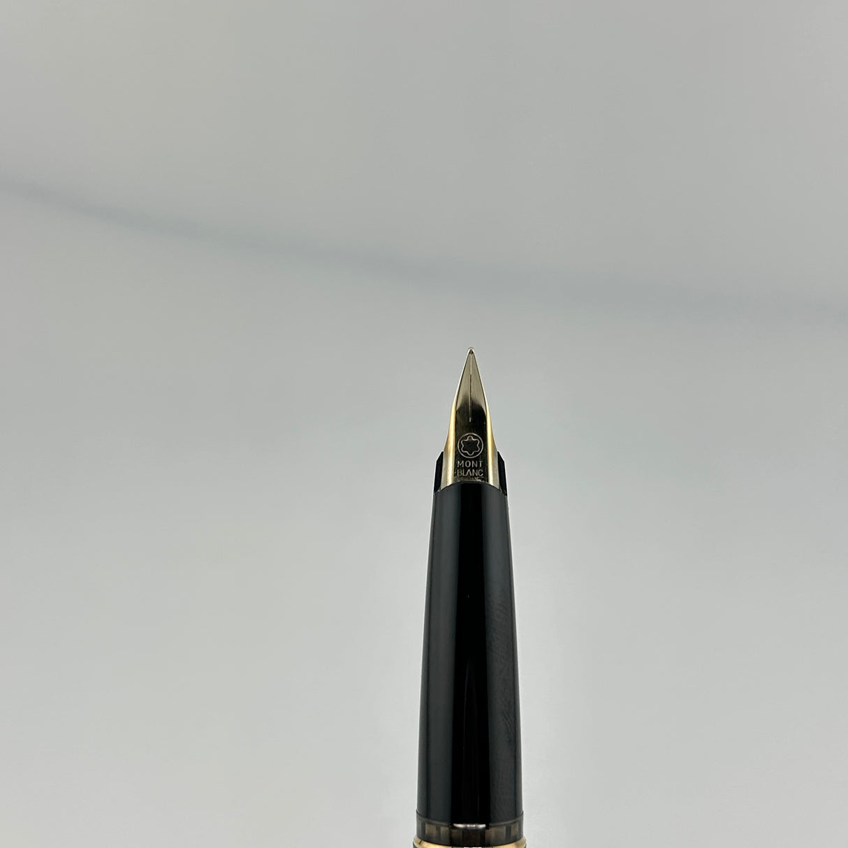 Montblanc Classic Black Resin circa 1990 - Fountain Pen