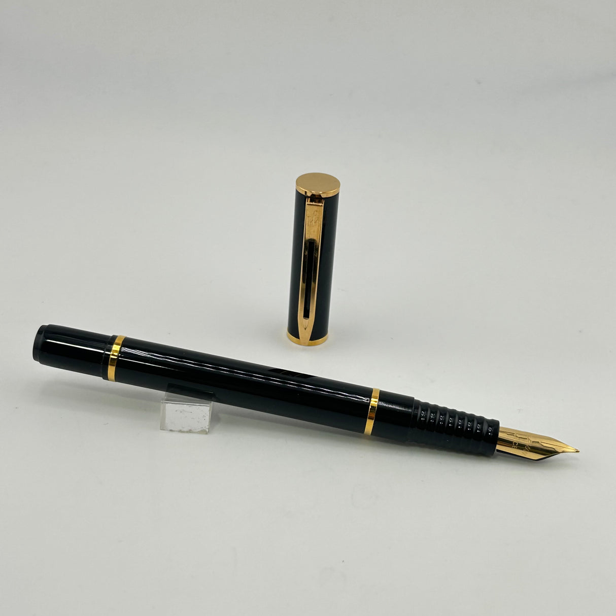 Waterman Laureat Black Lacquer - Fountain Pen