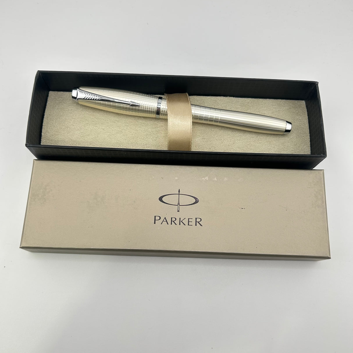 Parker Urban Metro Pearl White - Rollerball