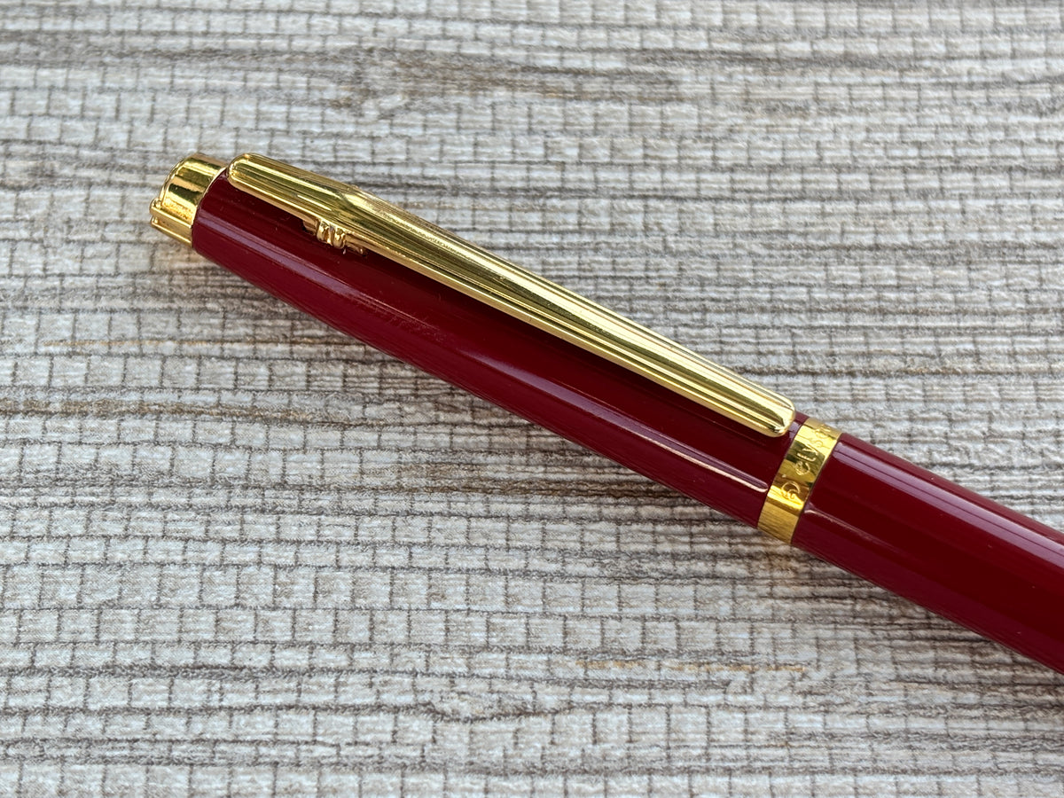 Jimmy's Pick - Elysee En vogue Burgundy Gold Trim Made in Germany - Ballpoint Pen